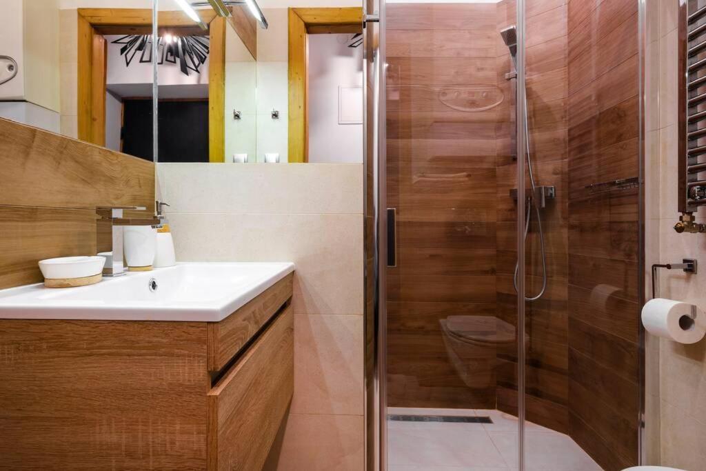 Apartment Studio Pomorska , Bezplatny Parking Krakow
